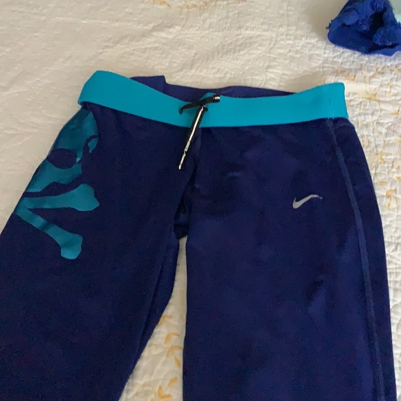 Nike Capri tights size S - Picture 2 of 8